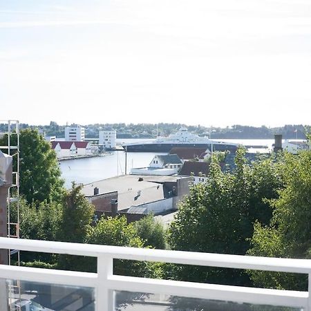 Ny Urban Leilighet Med Super Utsikt Haugesund Eksteriør bilde