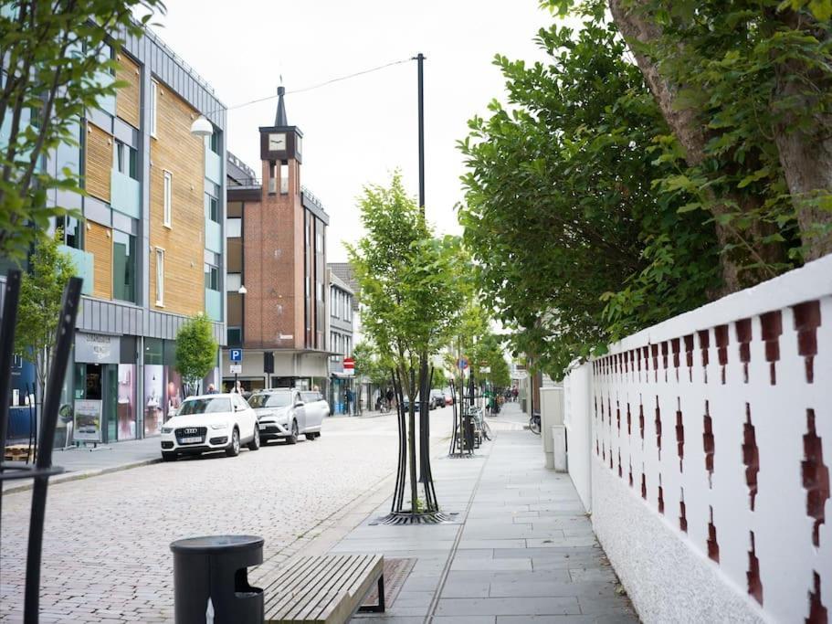 Ny Urban Leilighet Med Super Utsikt Haugesund Eksteriør bilde